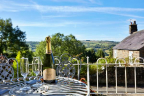 Finest Retreats - Peak View